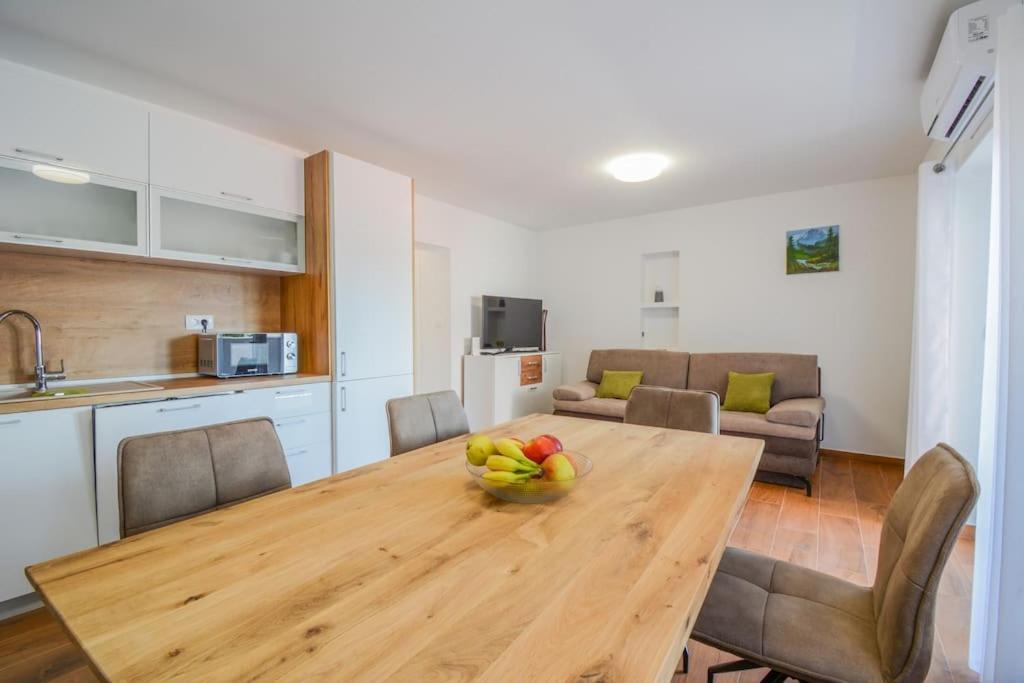 Villa With Amazing View And A Private Pool, Susnjar 1 Krusevo  ภายนอก รูปภาพ